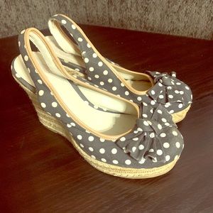 Polka dot wedge heels